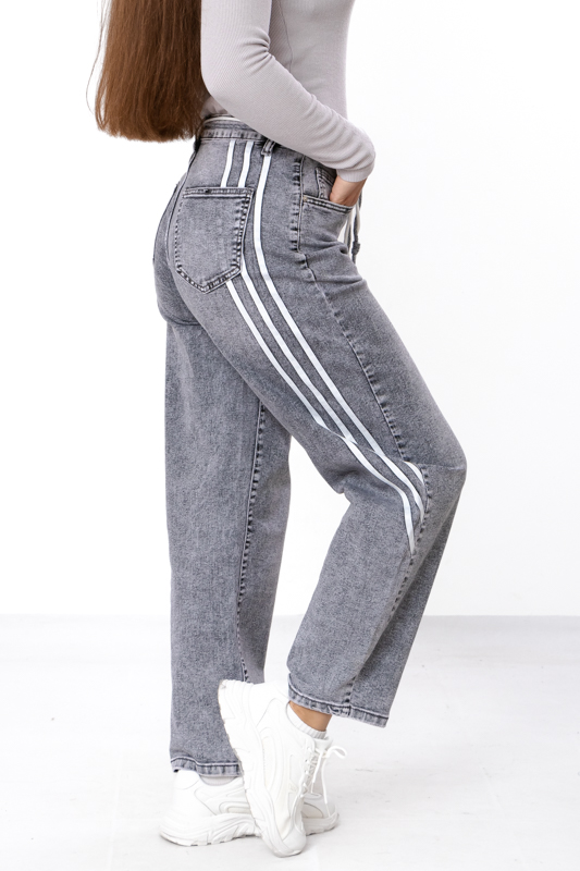 Джинси жіночі